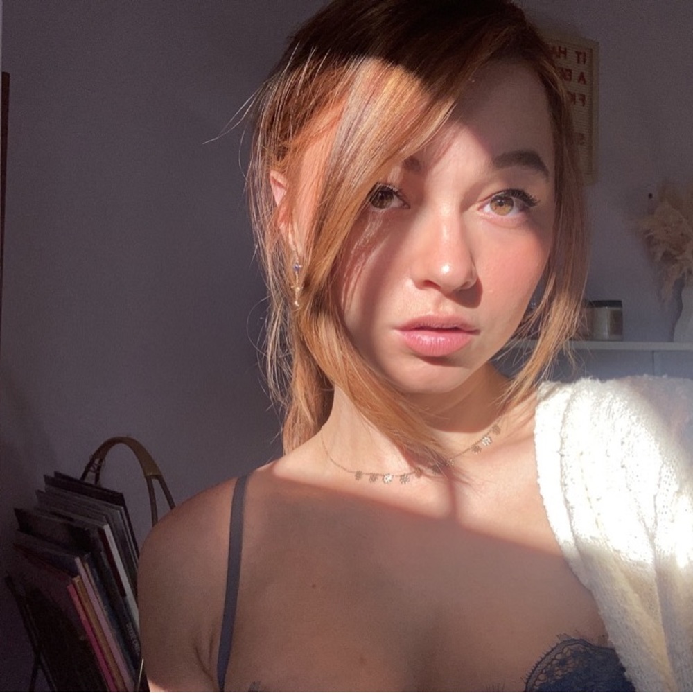 Meet your Posher, Eva